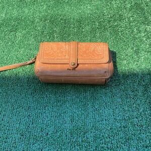 The Sak Tan Leather Women's crossbody